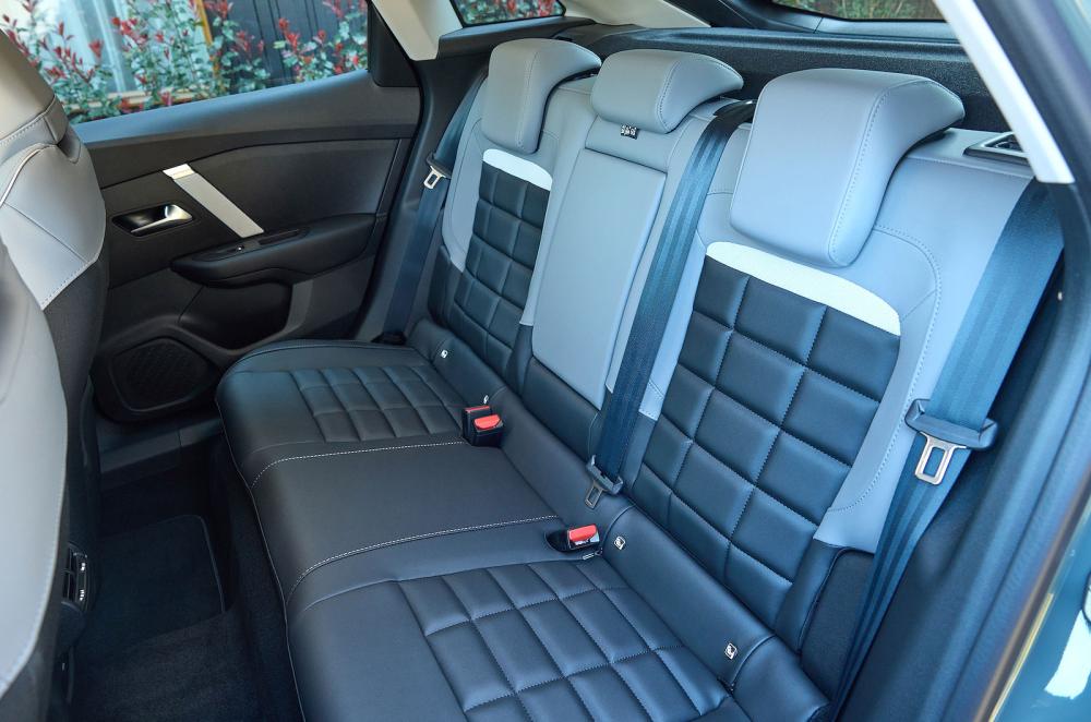 Citroën ë-C4 back seats