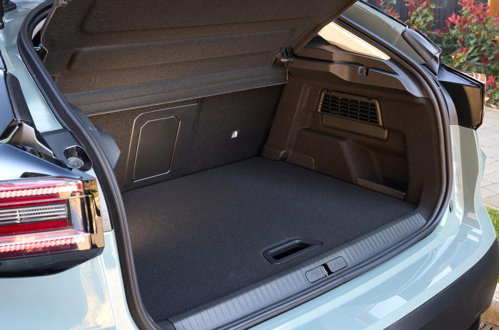 Citroën ë-C4 boot