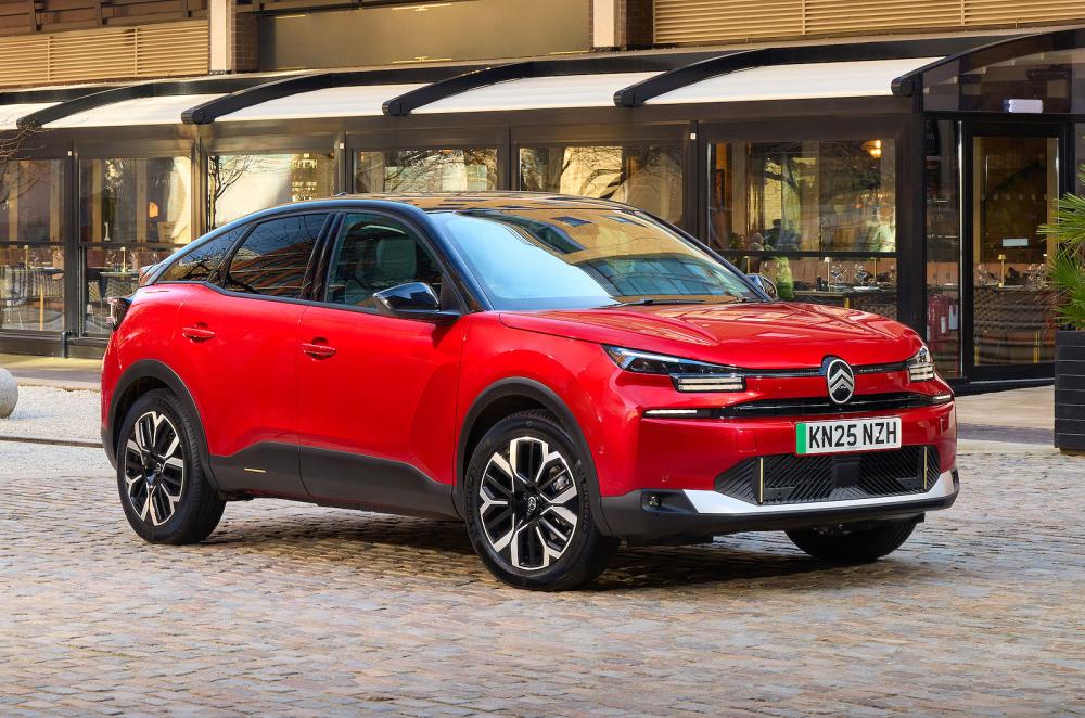 Citroën ë-C4 front right static