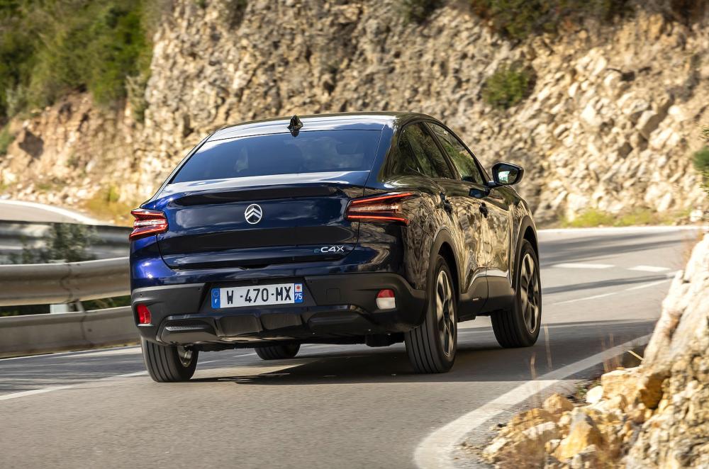 Citroën ë-C4 X rear cornering