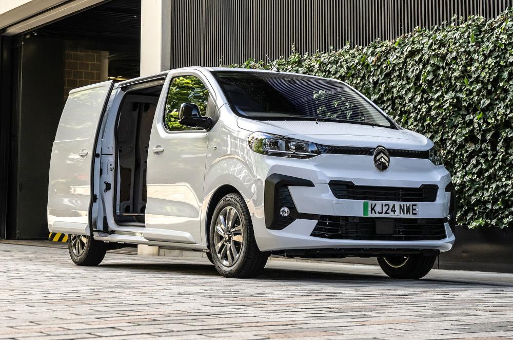 Citroën ë-Dispatch front right static