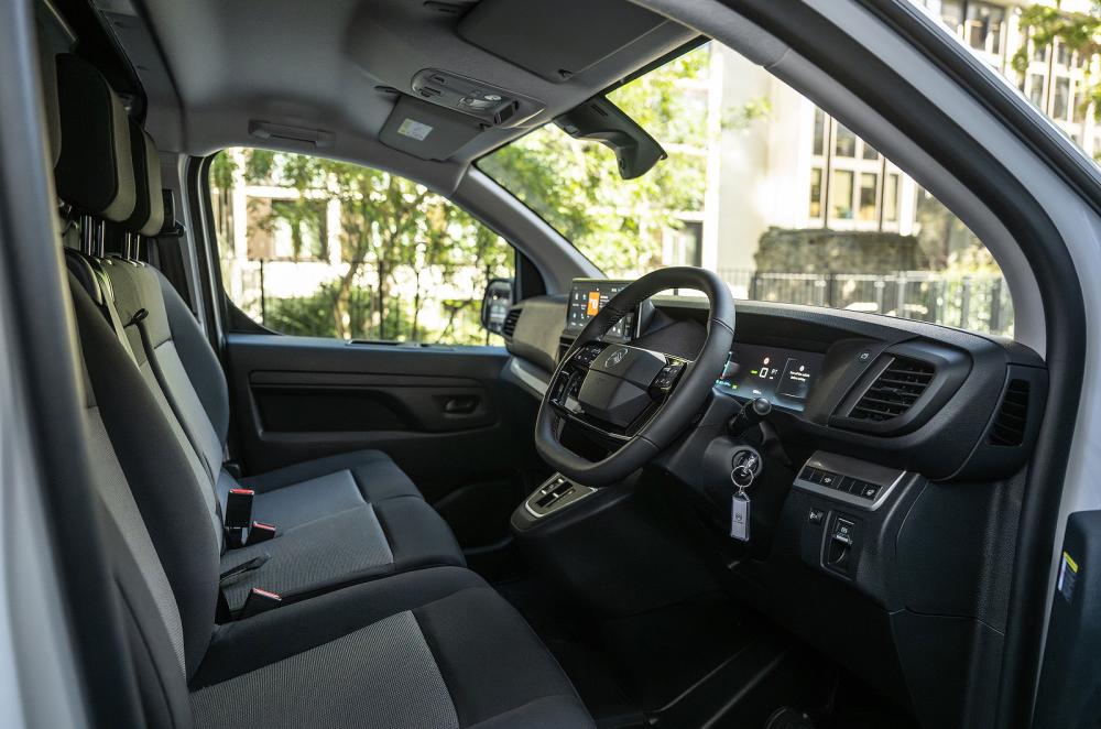 Citroën ë-Dispatch front seats