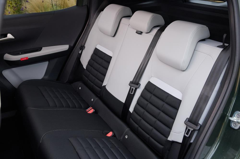 Citroën ë-C3 Aircross rear seats