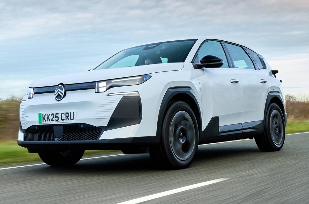 Citroën ë-C5 Aircross driving front left