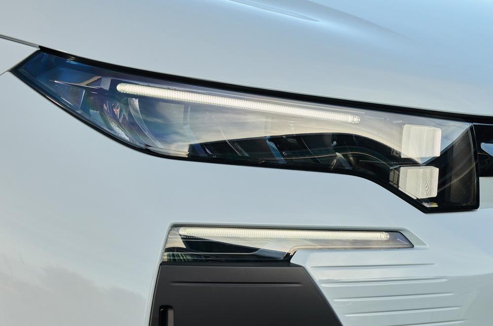 Citroën ë-C5 Aircross headlight