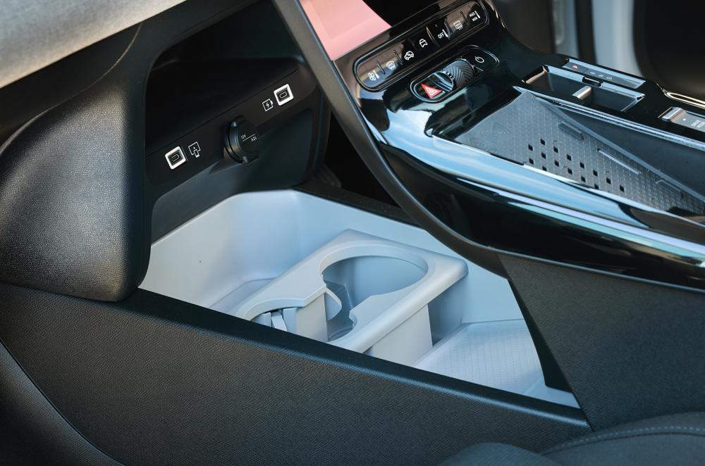 Citroën ë-C5 Aircross interior detail