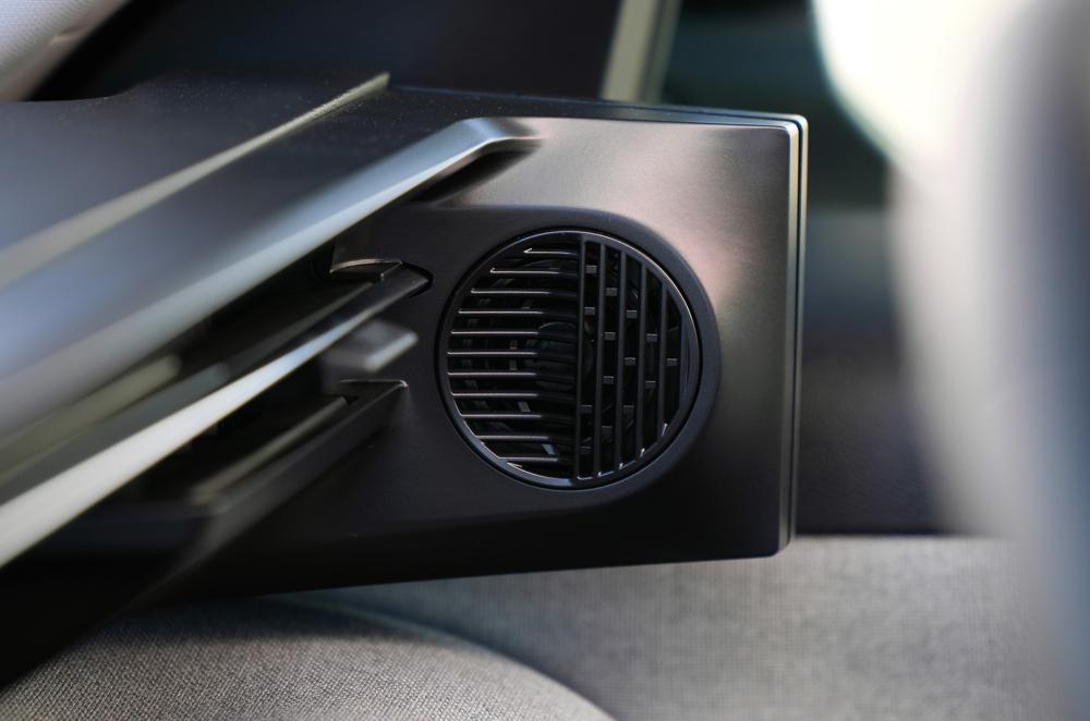 Citroën ë-C5 Aircross speaker detail