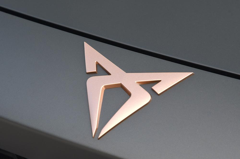 Cupra Formentor front badge