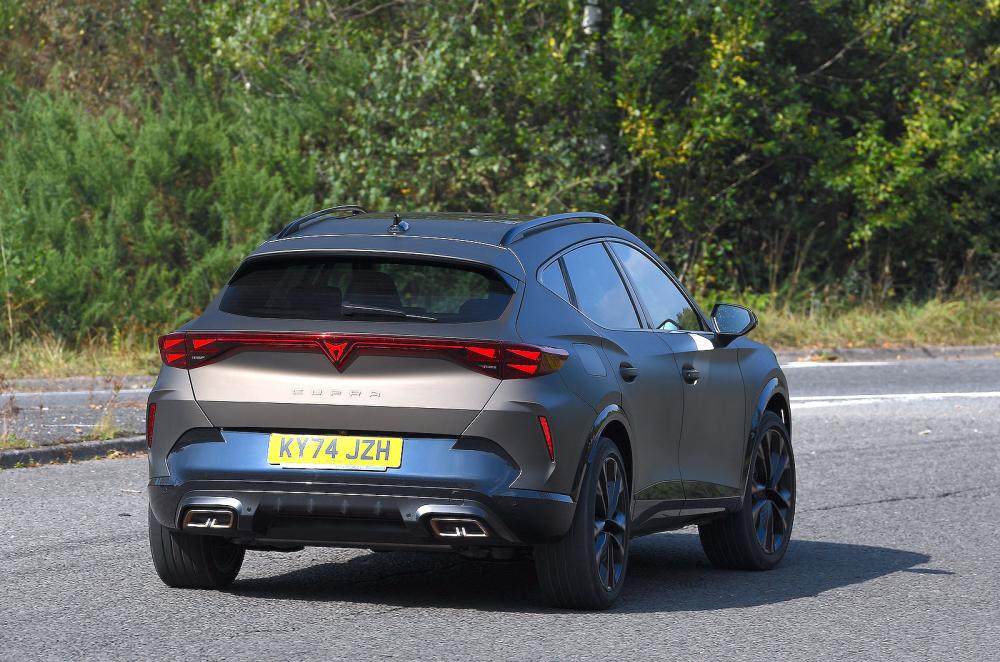 Cupra Formentor rear cornering