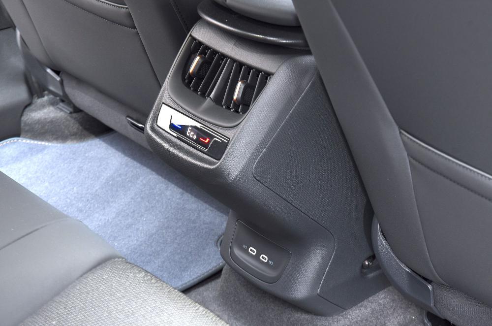 Cupra Tavascan rear interior vents