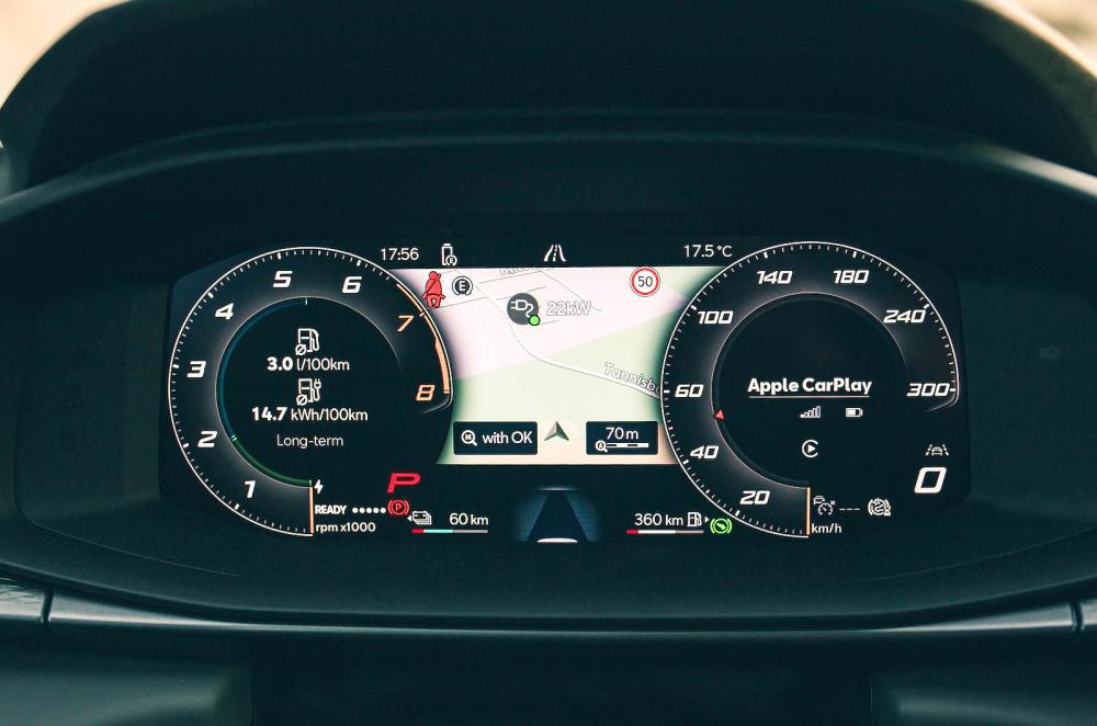 Cupra Terramar driver display
