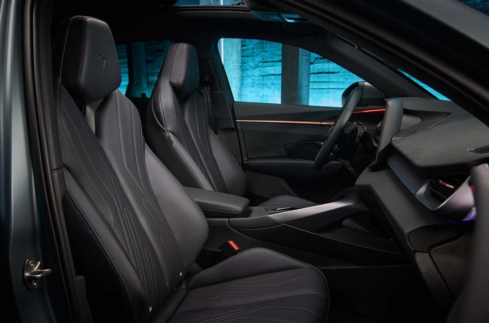 Cupra Terramar front seats