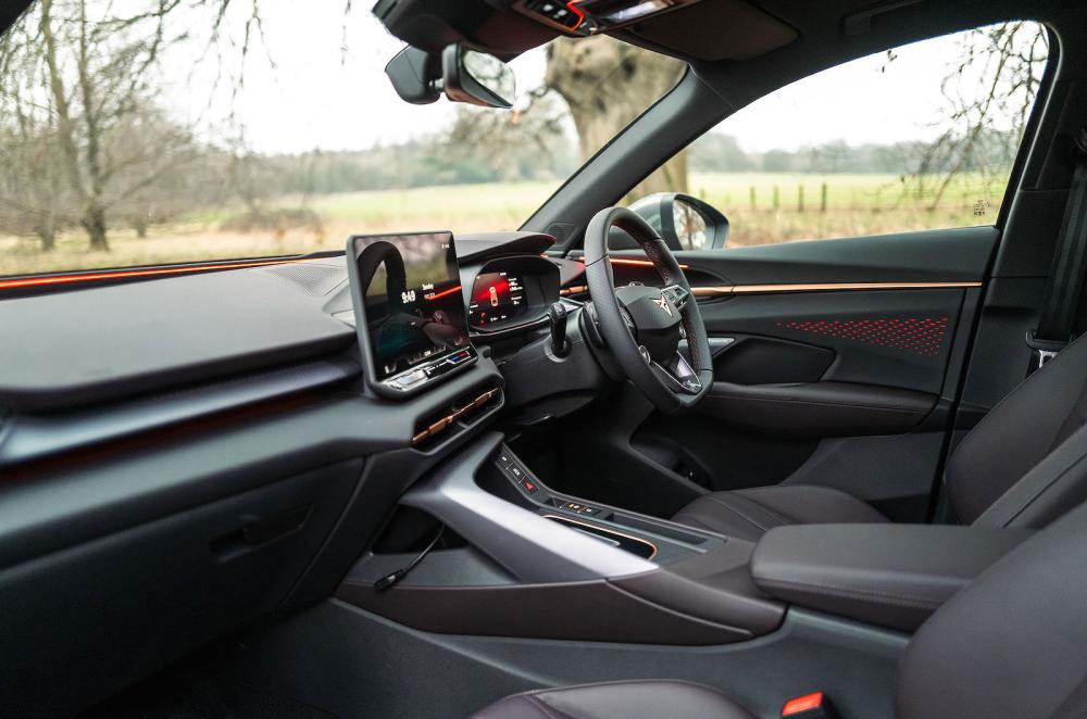 Cupra Terramar front seats