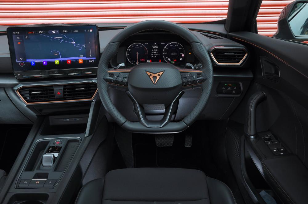 Cupra Formentor 2021 dashboard