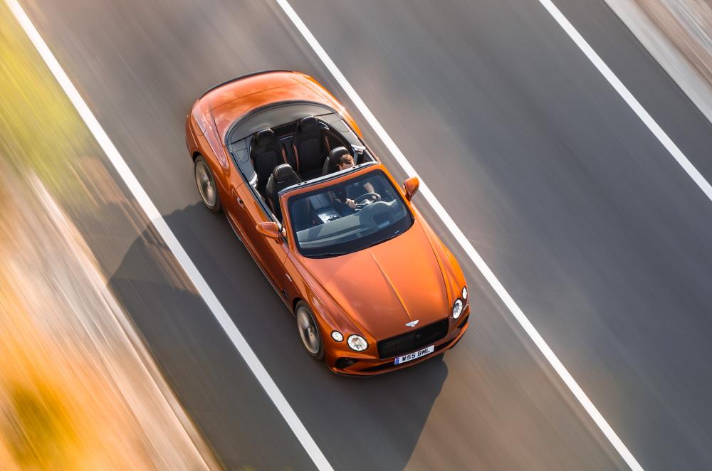 Bentley Continental GT Convertible 2022 overhead tracking