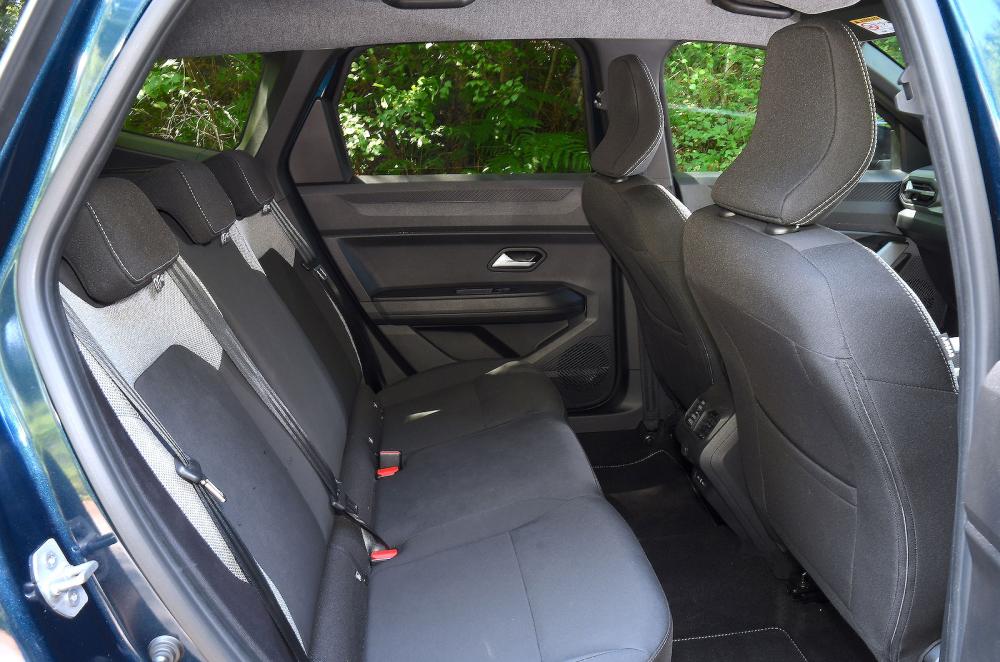 Dacia Bigster back seats