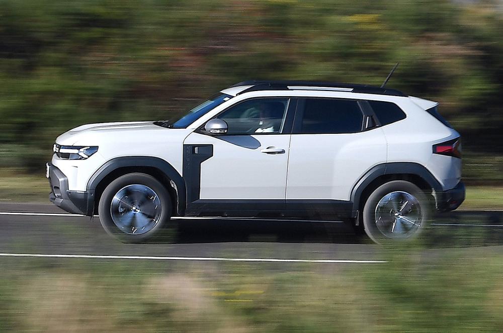 Dacia Duster left driving