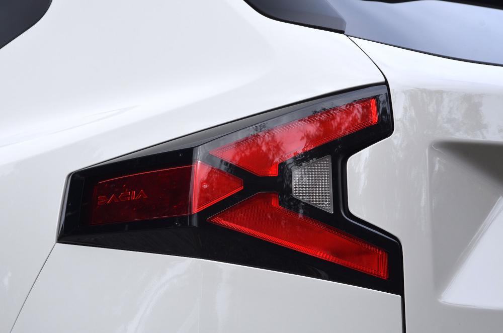 Dacia Duster rear lights
