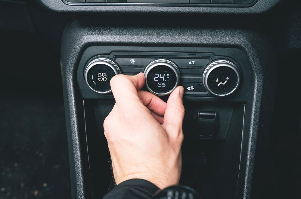 Dacia Jogger interior aircon controls