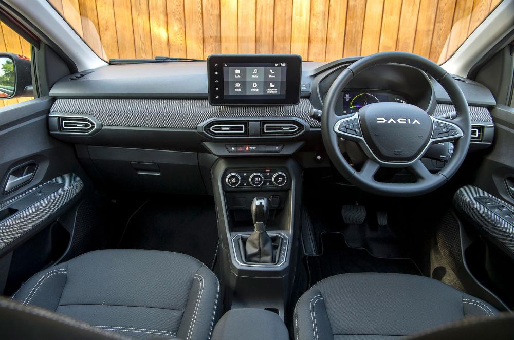 Used Dacia Jogger 2022-present interior dashboard