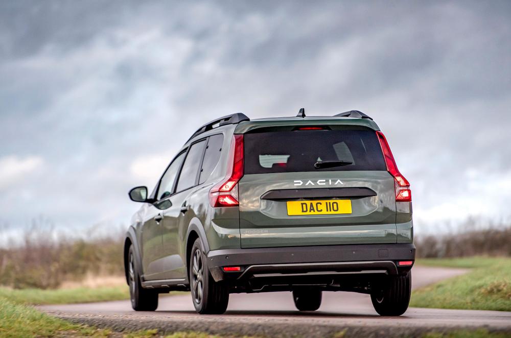 Green Dacia Jogger rear cornering