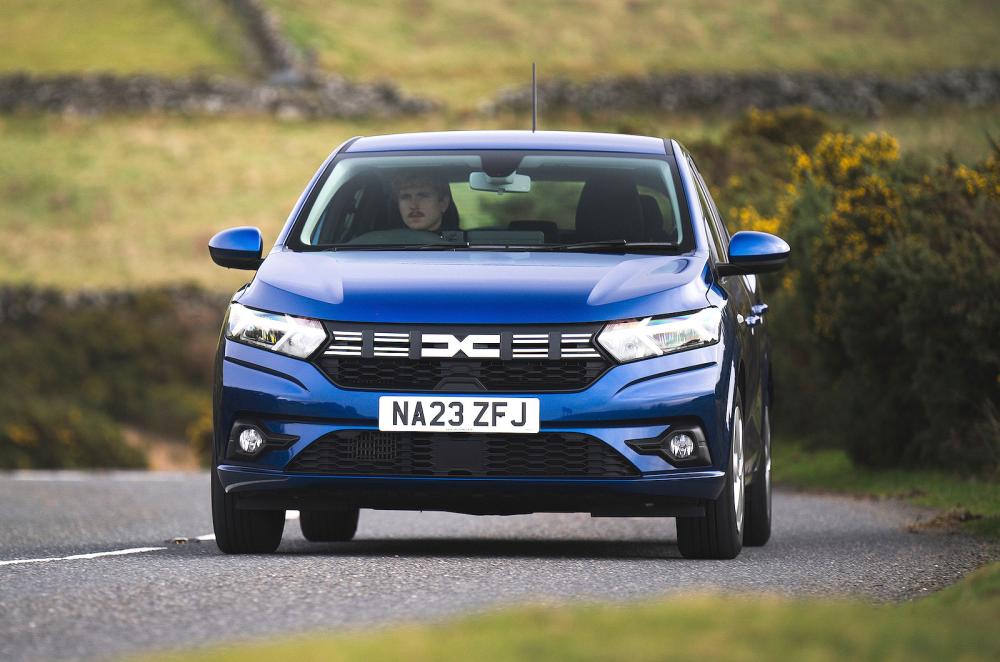 Dacia Sandero front driving