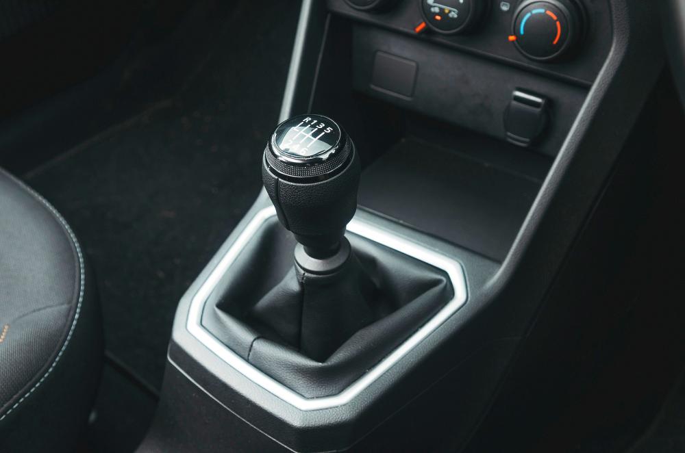Dacia Sandero Stepway gearstick
