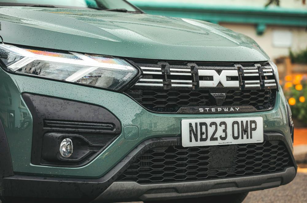 Dacia Sandero Stepway front detail