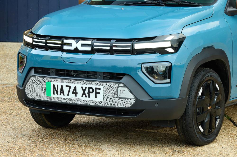 Dacia Spring front detail