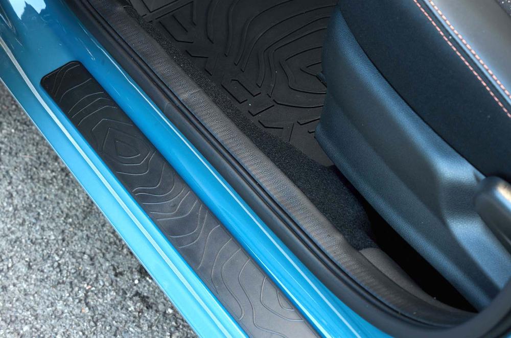 Dacia Spring kickplate