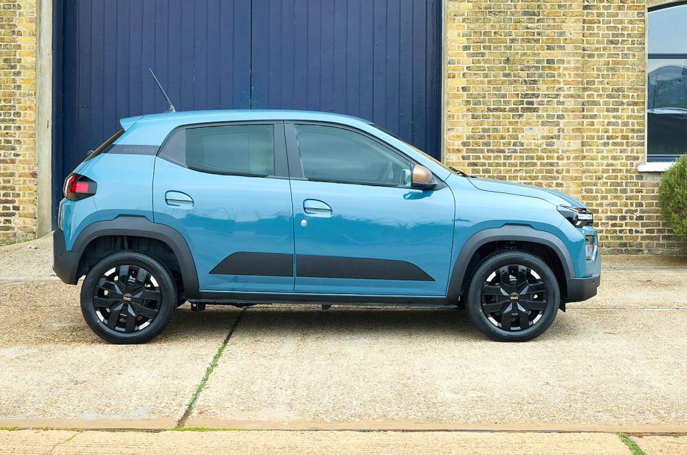 Dacia Spring right static