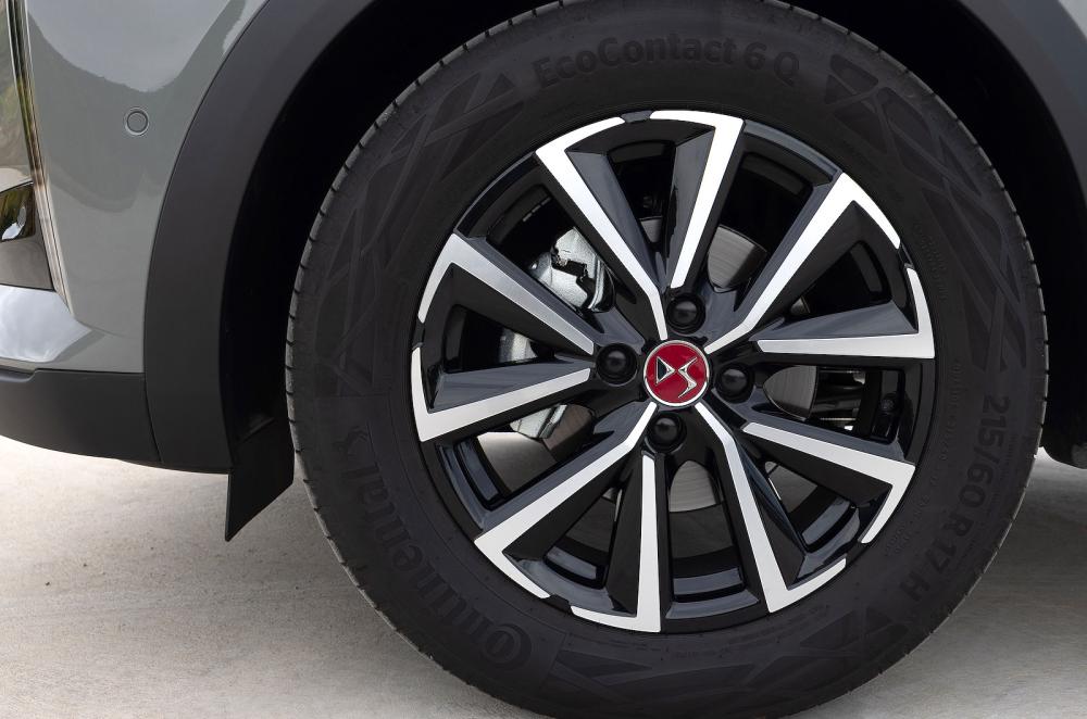 DS 3 alloy wheel detail