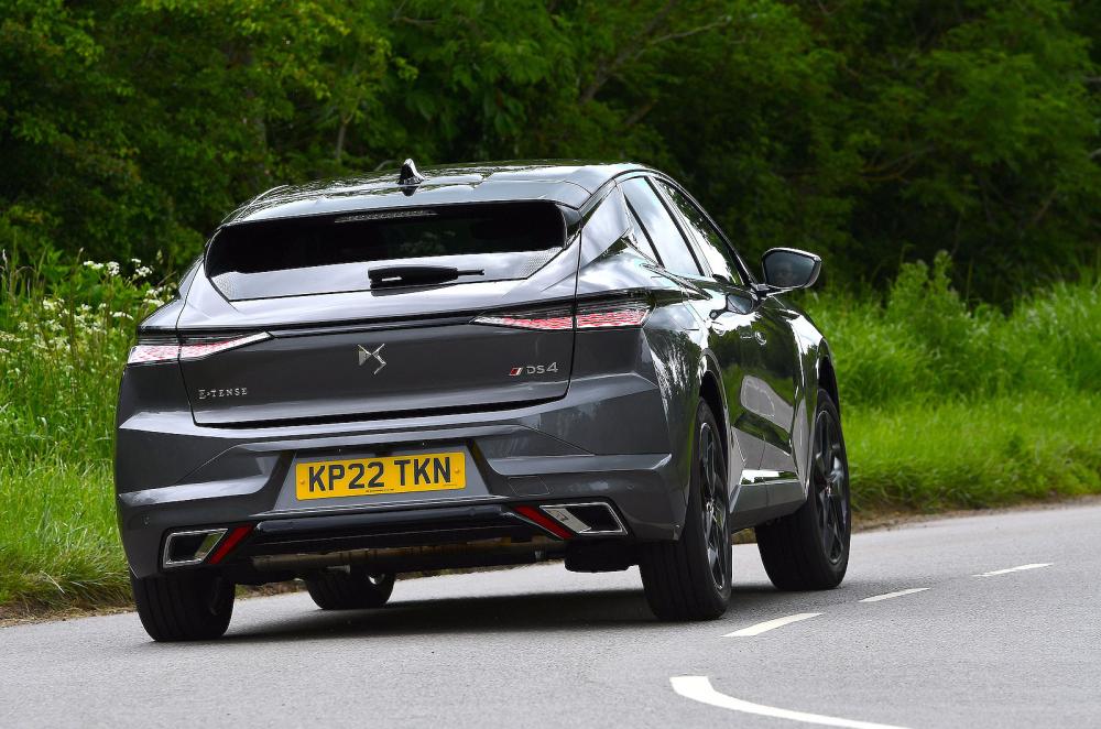 DS 4 rear cornering