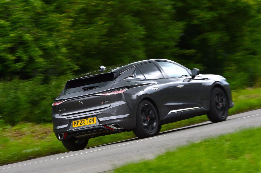 DS 4 rear right driving