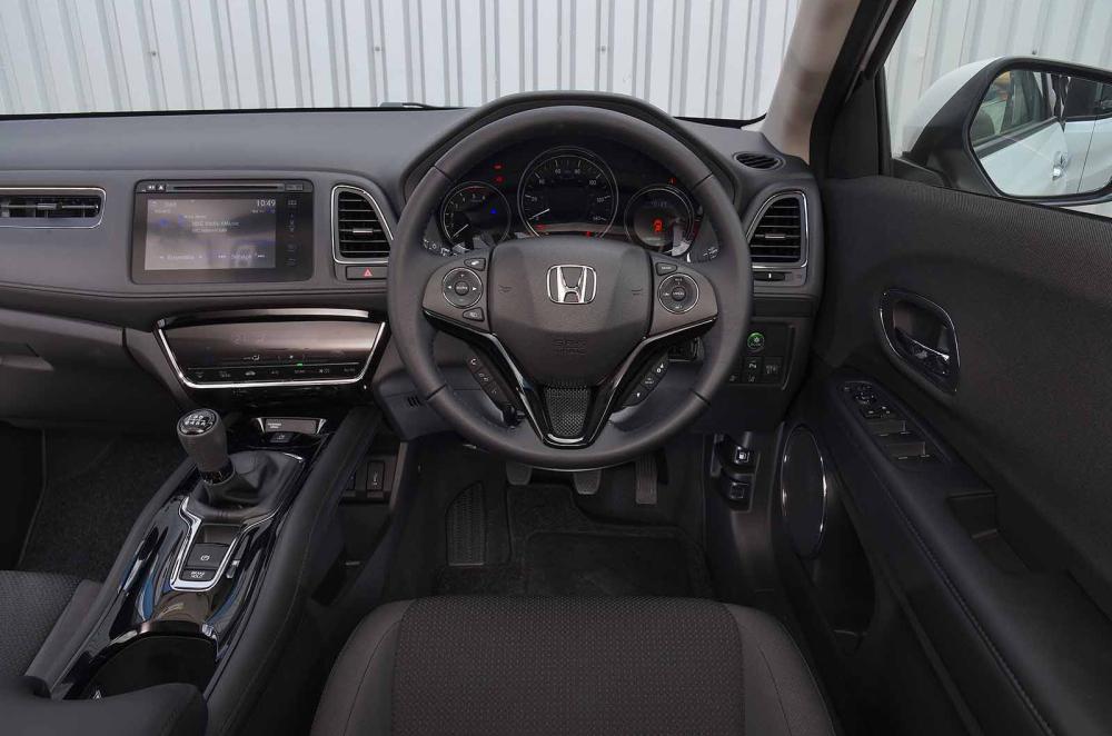 Honda HR-V UK RHD 2019 dashboard
