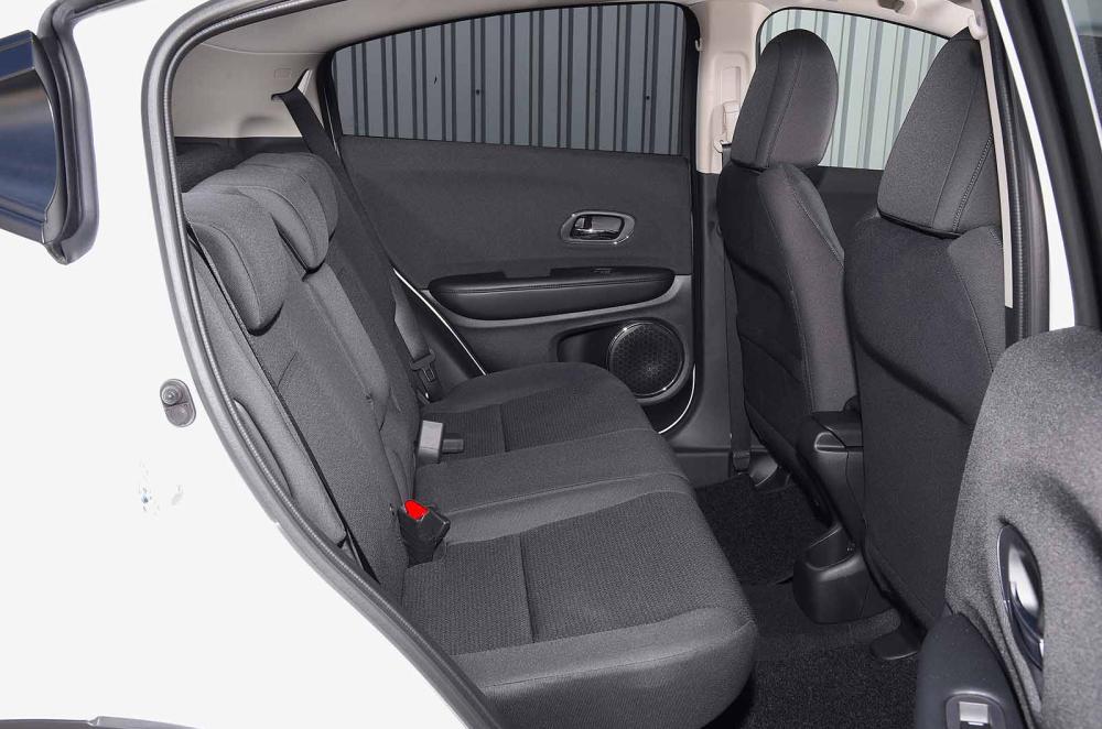 Honda HR-V 2019 rear seats