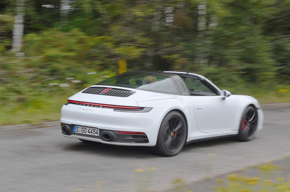 Porsche 911 Targa 2020 rear tracking