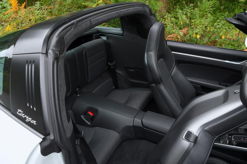 Porsche 911 Targa 2020 rear seats