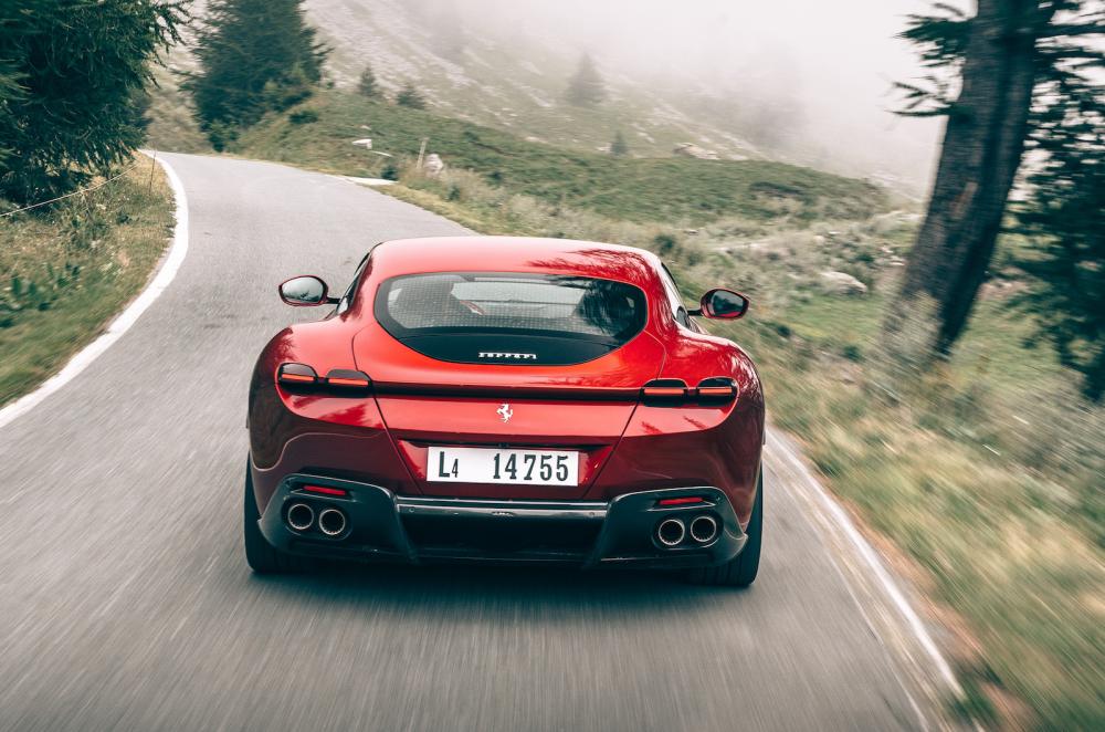 Ferrari Roma 2021 rear cornering