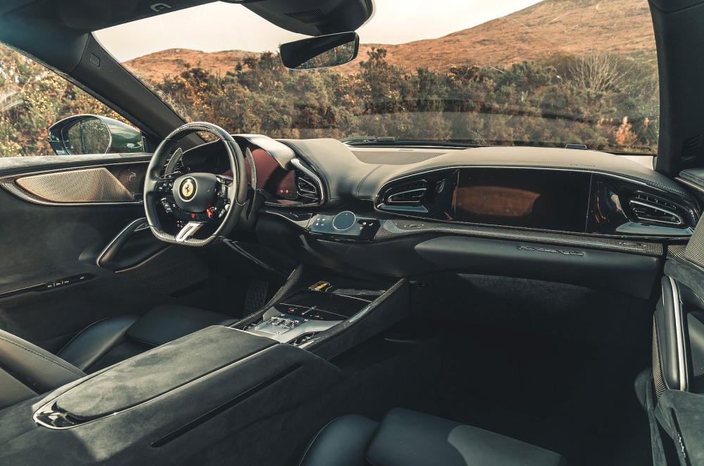 Ferrari Purosangue dashboard