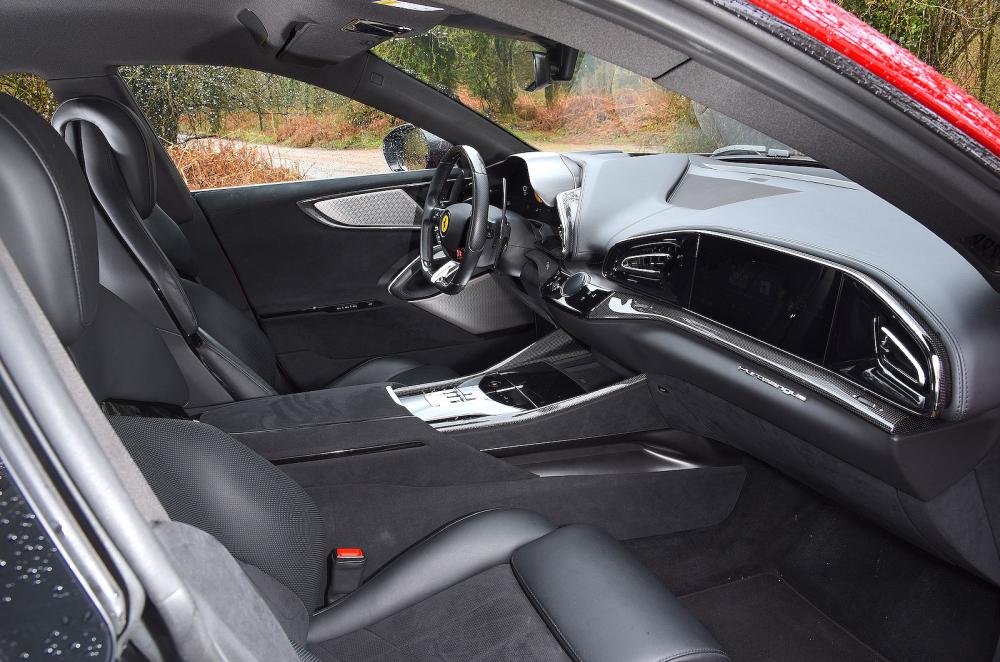 Ferrari Purosangue front seats