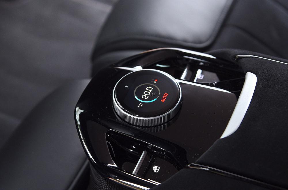 Ferrari Purosangue rear interior air-con controls