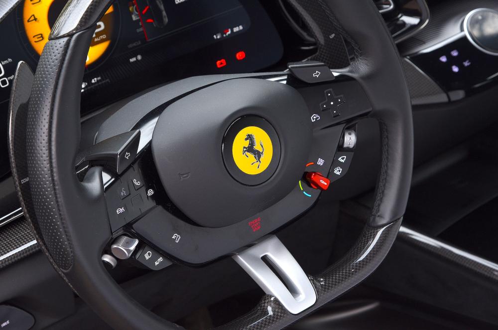 Ferrari Purosangue steering wheel