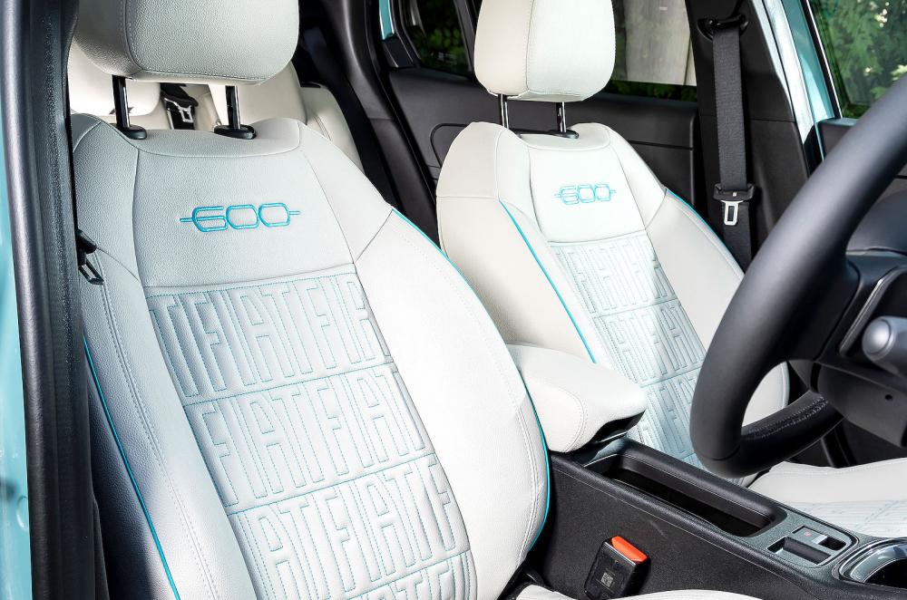Fiat 600 front seats