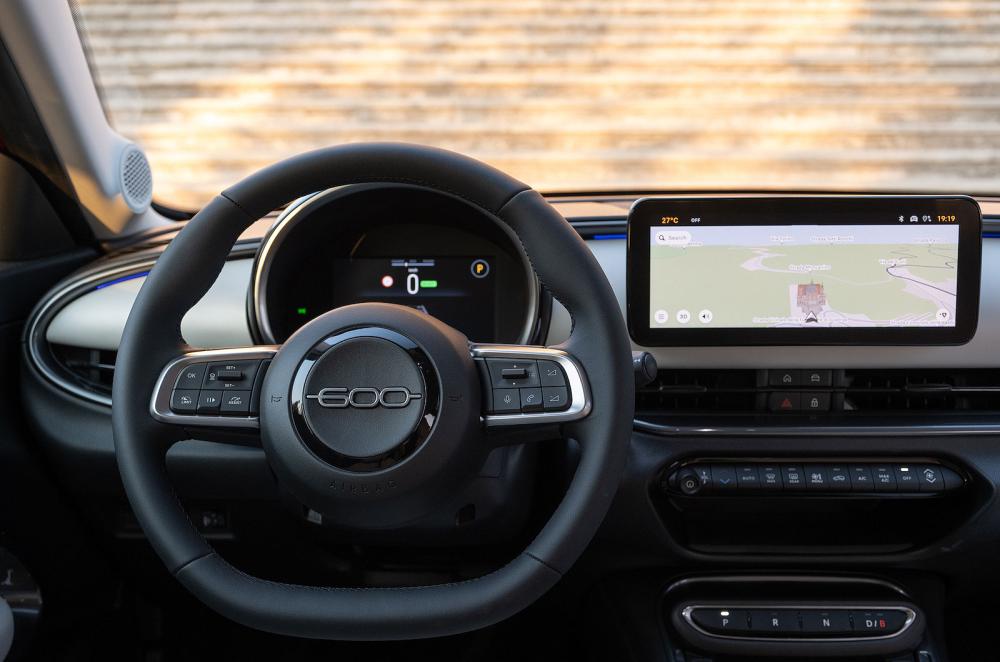 Fiat 600e interior dashboard