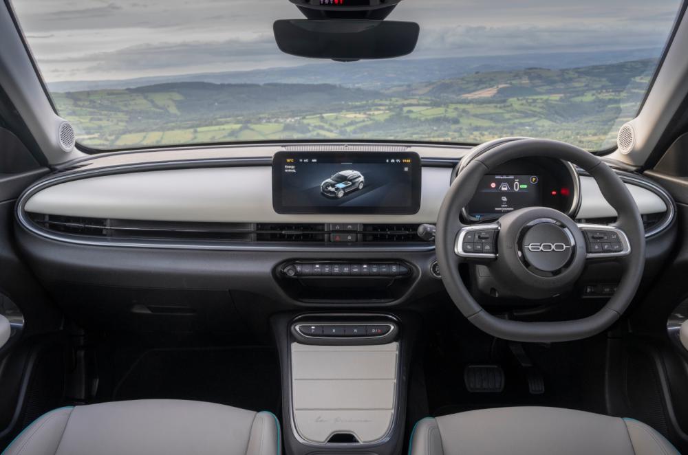 Fiat 600e dashboard