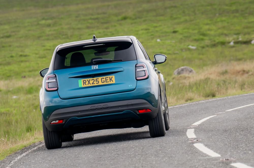 Fiat 600e rear cornering