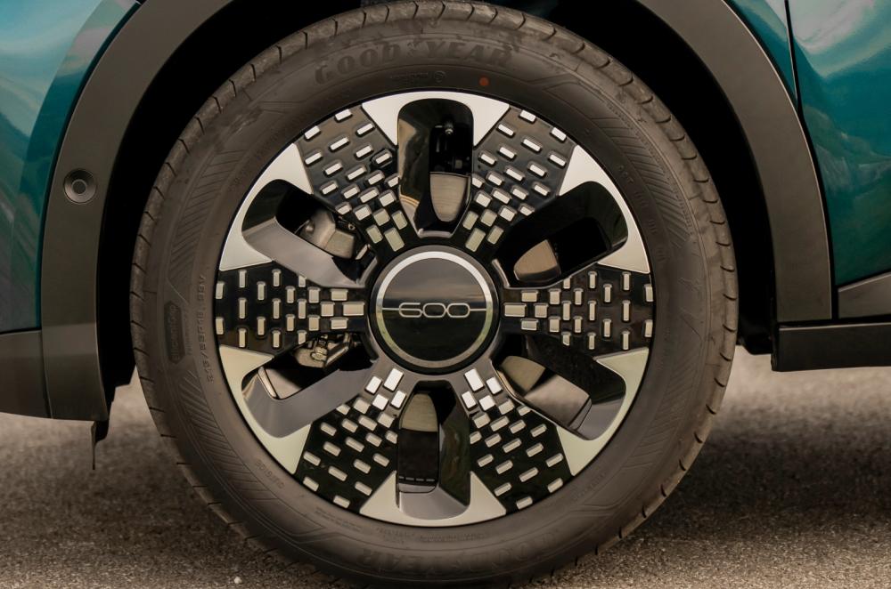 Fiat 600e wheel detail