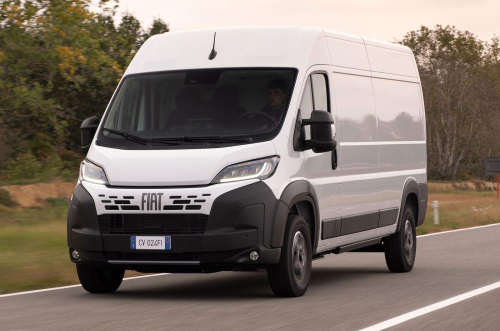 Fiat Ducato front left driving