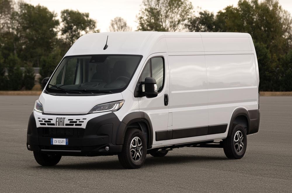 Fiat Ducato front left static